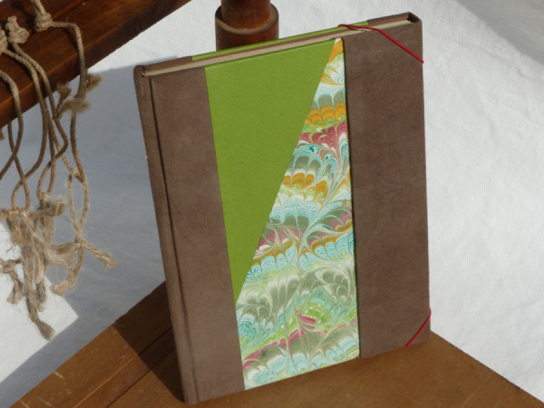 Carnet papier kraft, en chair marron