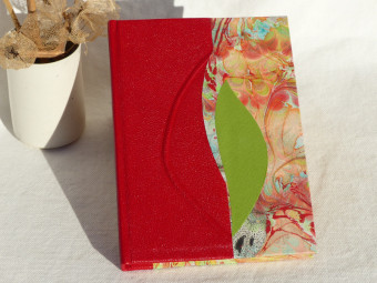 Carnet de note feuille en cuir rouge