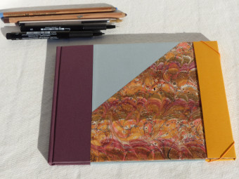 Carnet à dessin, en papier prune orange, papier 90g, format paysage