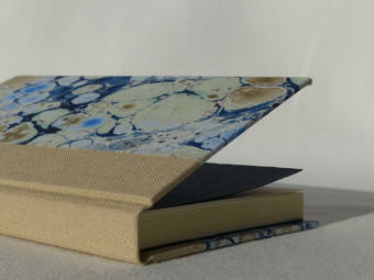 Petit carnet en toile beige