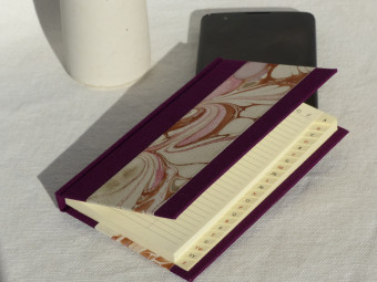 Répertoire de poche en toile prune