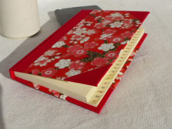 Répertoire de poche en toile rouge