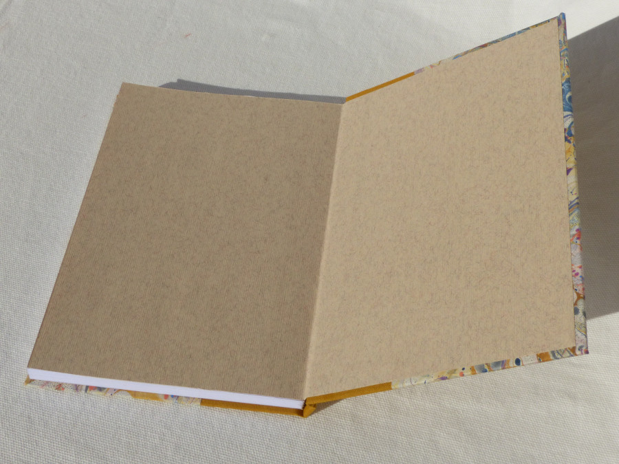 Cahier de note en toile ocre